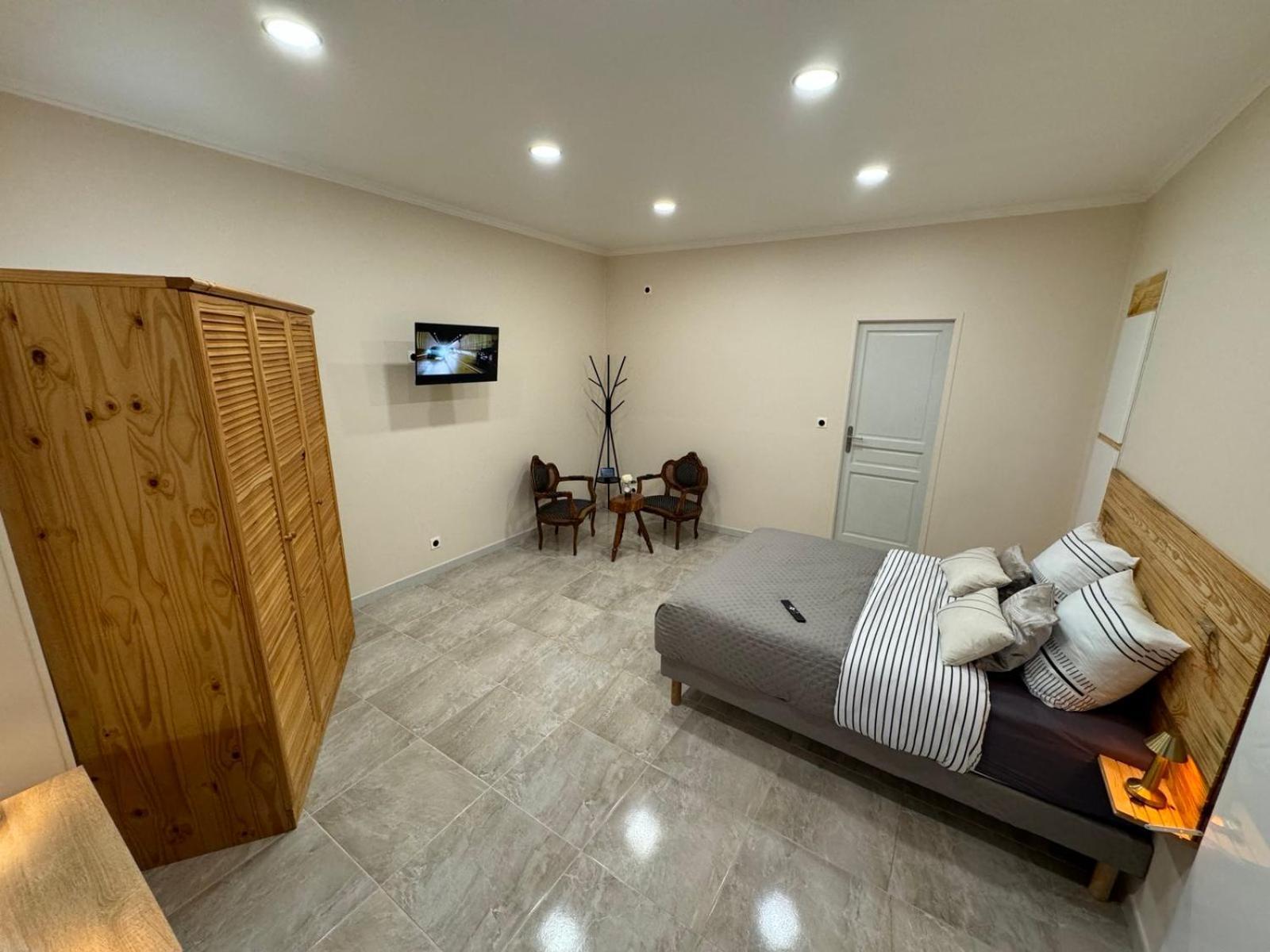 Appartement Luxe 坎佩尔 外观 照片