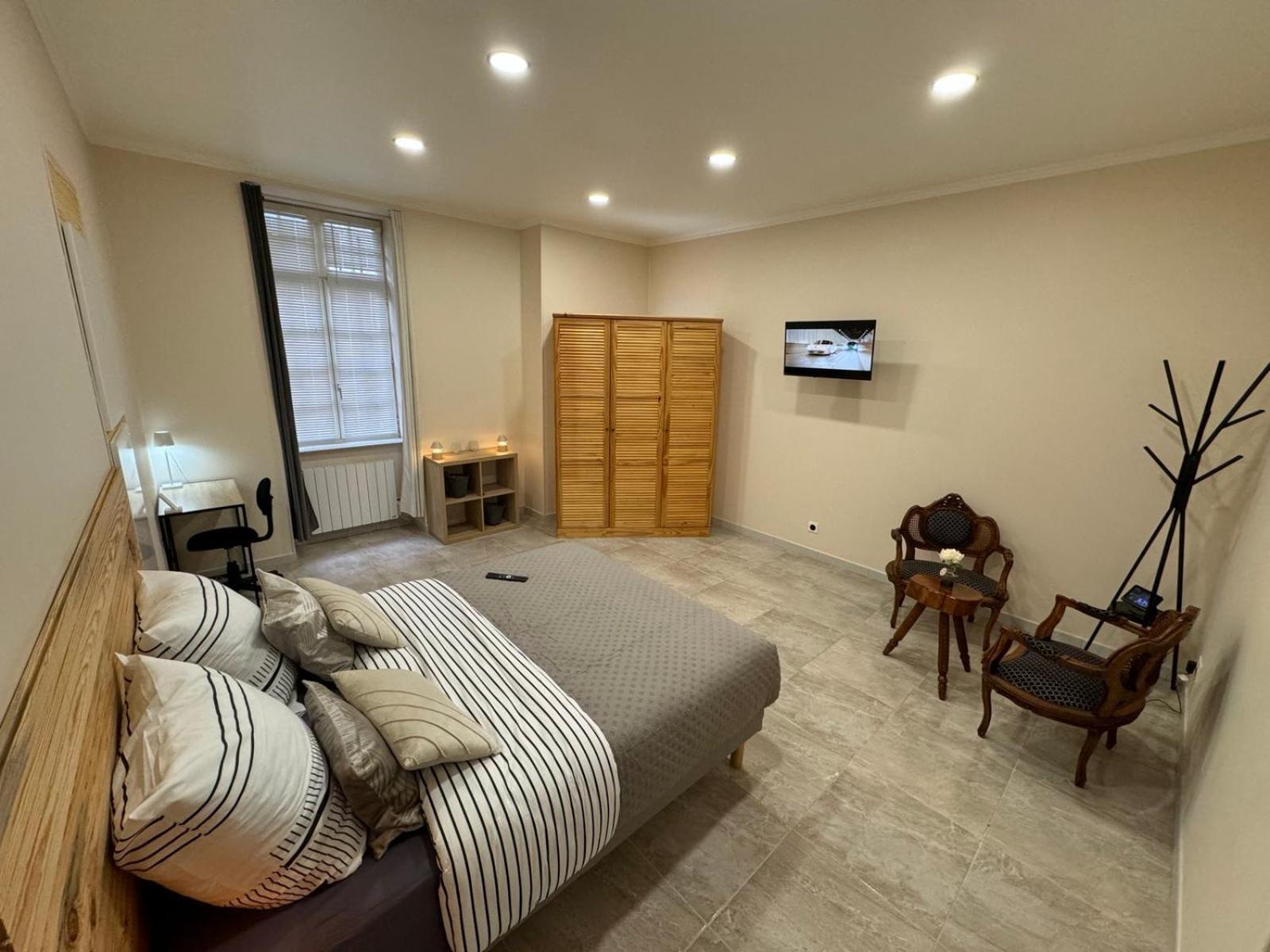 Appartement Luxe 坎佩尔 外观 照片